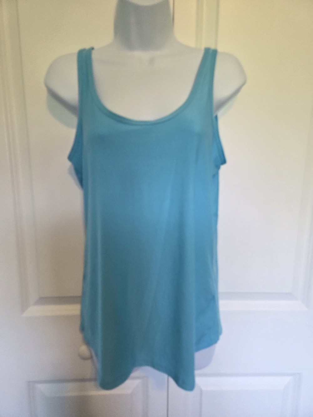 No Boundaries Teal Scoop Neck Tank Top